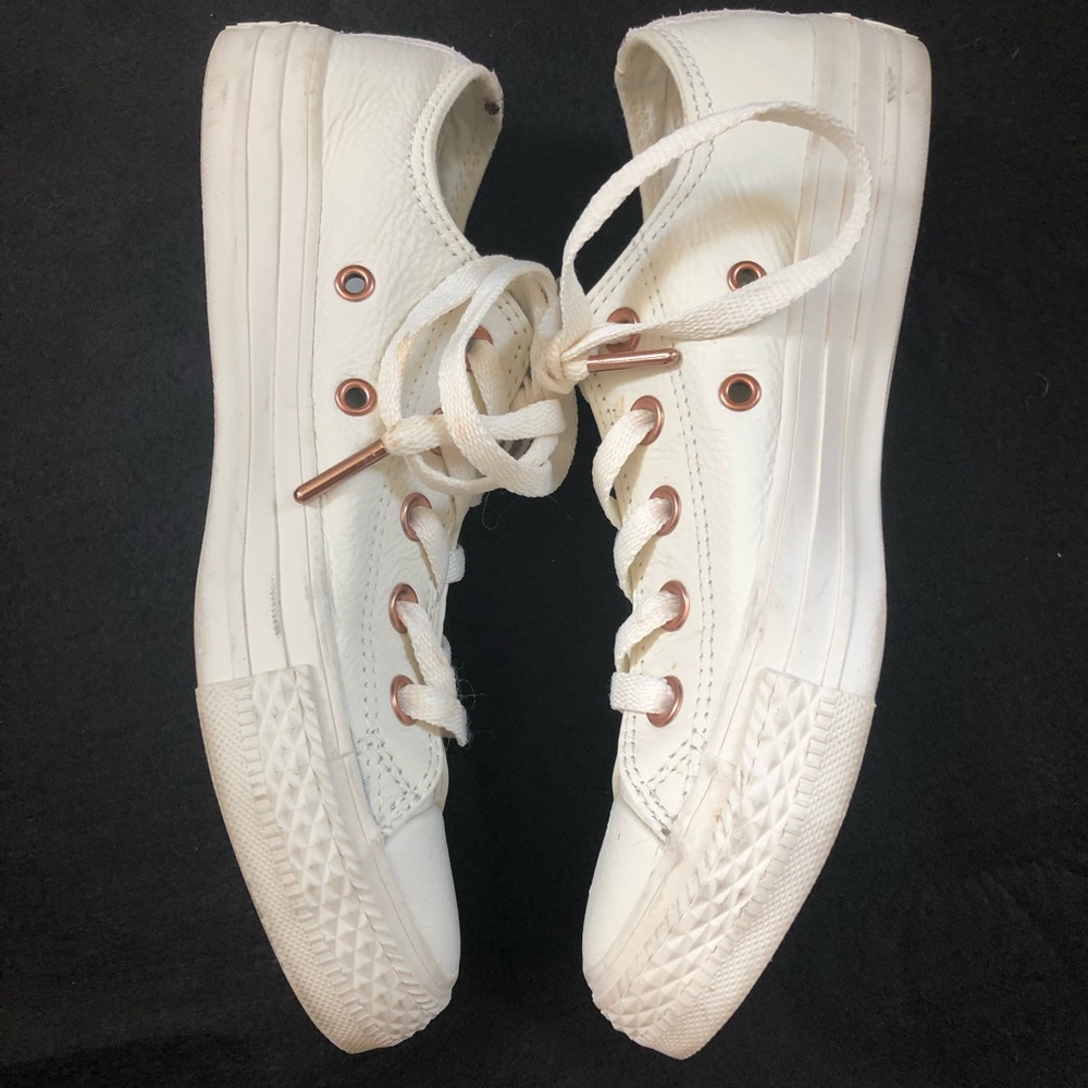 White/Rose Gold Lowtop Converse